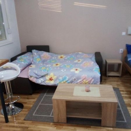 Apartments In City Center Κουμάνοβο Εξωτερικό φωτογραφία
