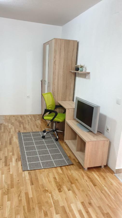 Apartments In City Center Κουμάνοβο Εξωτερικό φωτογραφία