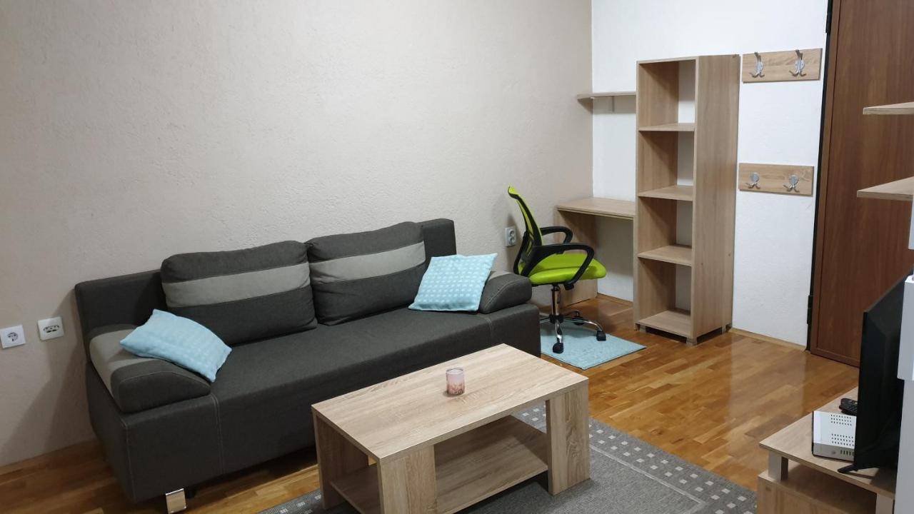 Apartments In City Center Κουμάνοβο Εξωτερικό φωτογραφία